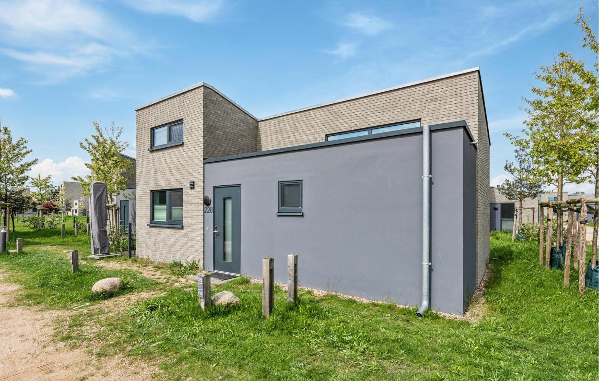 Gorgeous Home In Lembruch-Duemmer See With Kitchen Eksteriør bilde